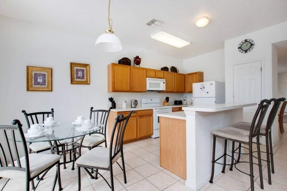 Photo of Kitchen in Windwood Bay