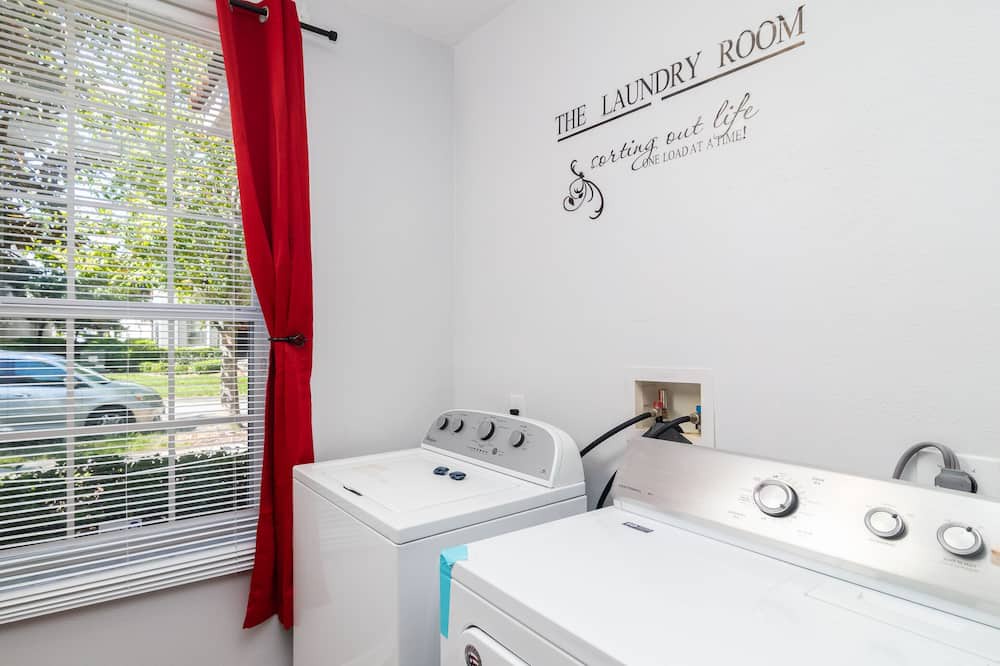 Photo of Bedroom in Buena Ventura Lakes