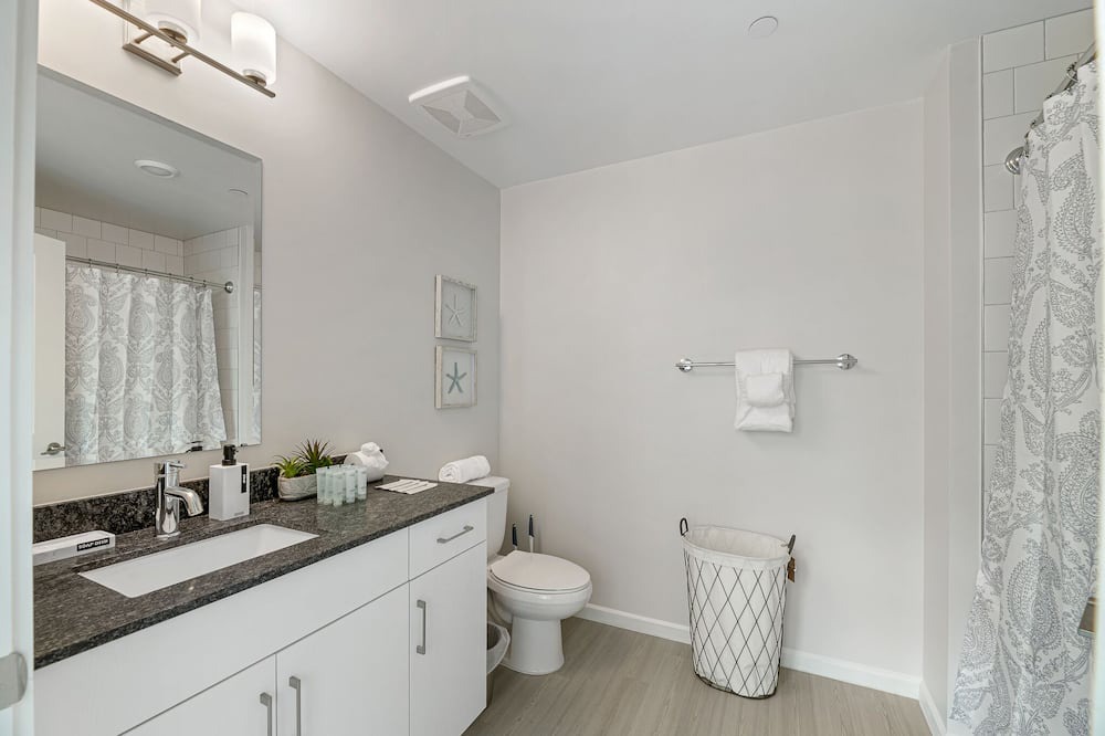 Photo of Bathroom in Callahan