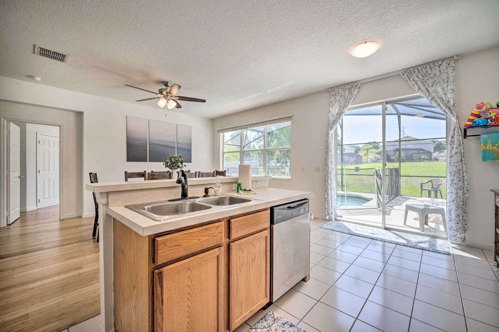 Photo of Kitchen in Windwood Bay