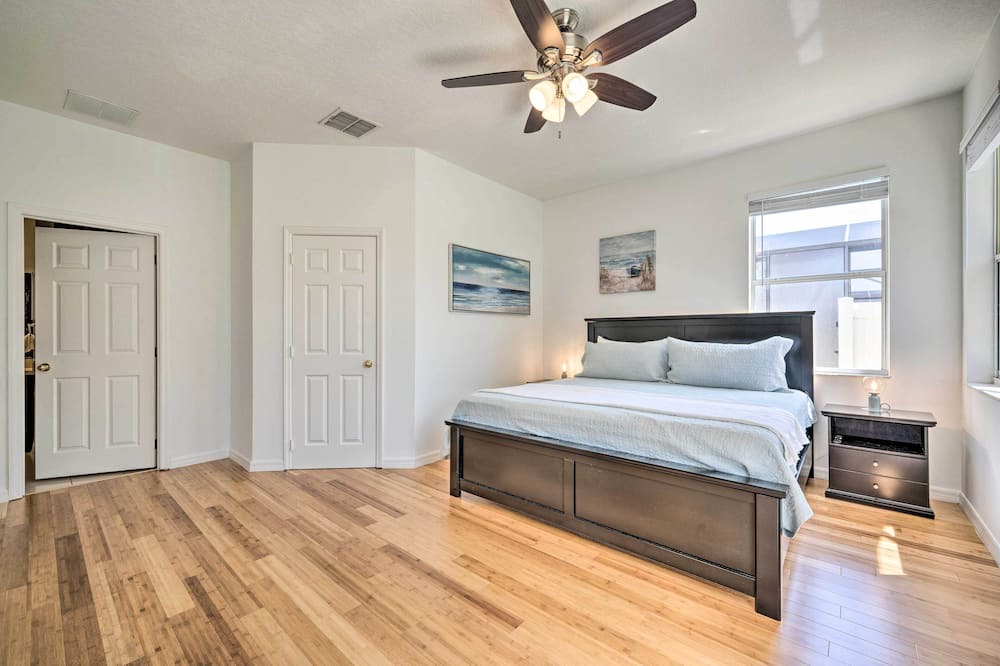 Photo of Bedroom in Windwood Bay