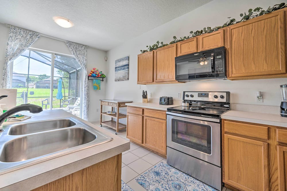 Photo of Kitchen in Windwood Bay