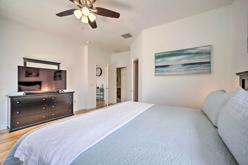 Photo of Bedroom in Windwood Bay