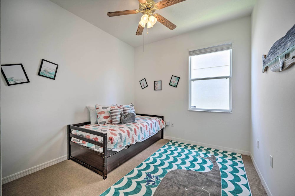 Photo of Bedroom in Windwood Bay