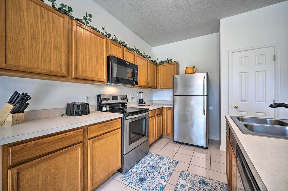 Photo of Kitchen in Windwood Bay