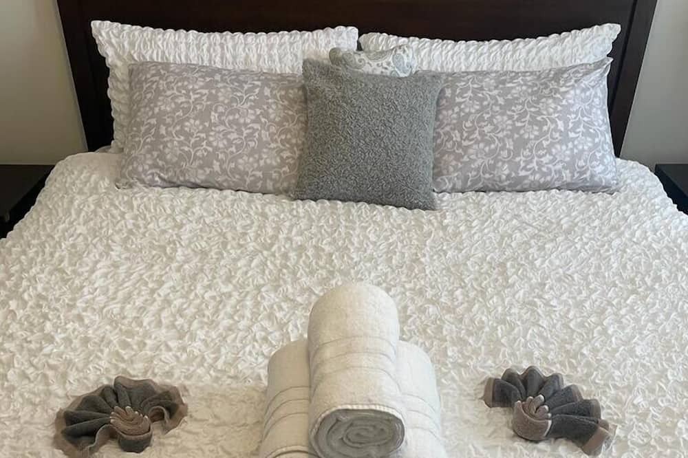 Photo of Bedroom in Airport North