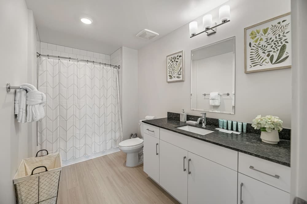 Photo of Bathroom in Callahan