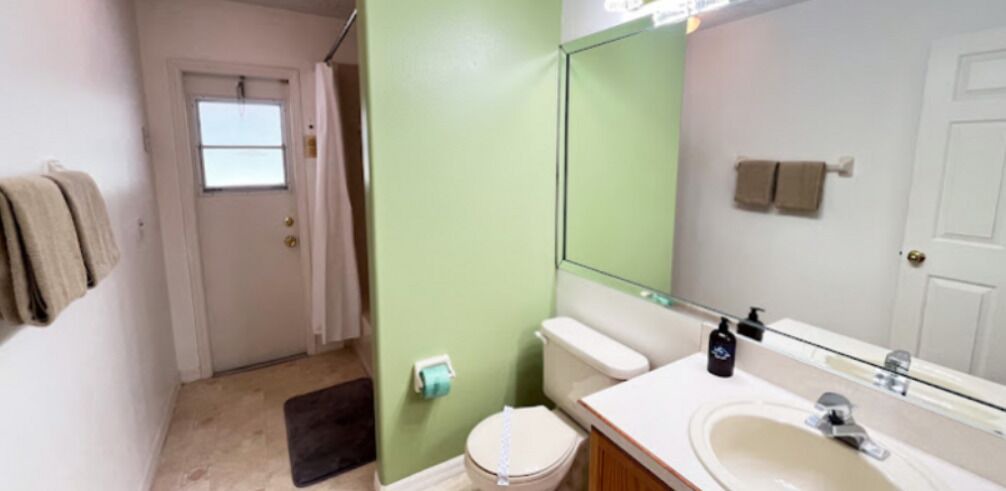 Photo of Bathroom in Crescent Lakes