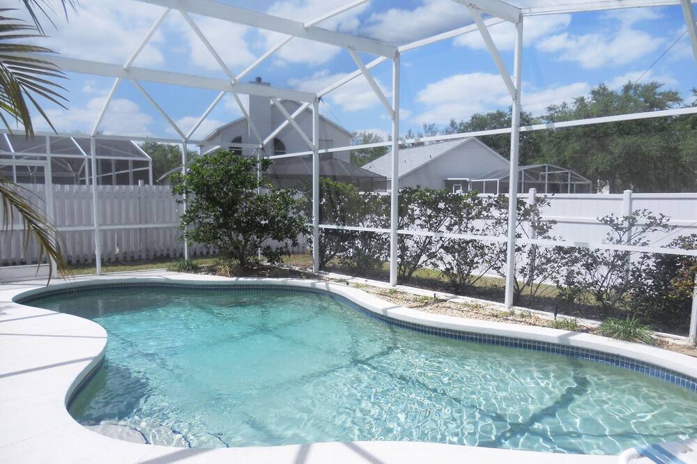 Photo of Outdoor in Sunrise Lakes