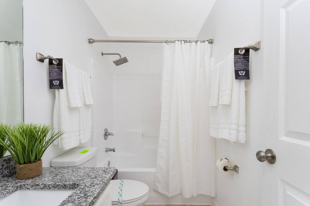 Photo of Bathroom in Lake Wilson Preserve