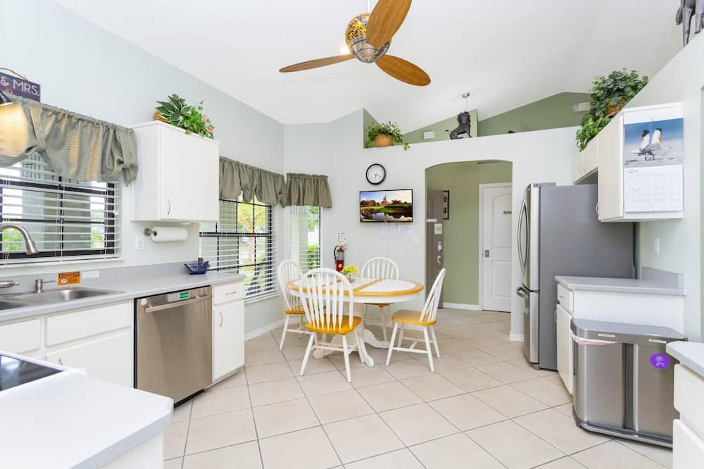 Photo of Kitchen in Indian Ridge