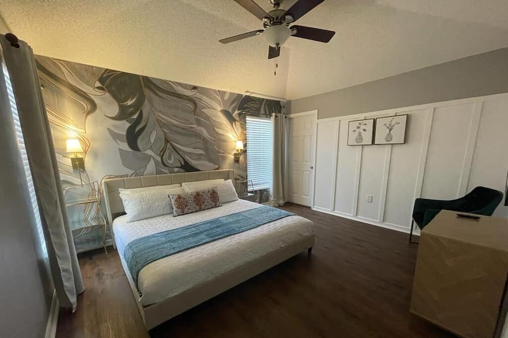 Photo of Bedroom in Westridge