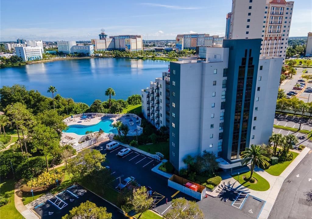 Photo of Outdoor in Florida Center