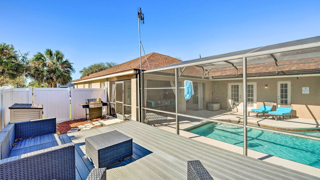 Photo of Others in Orange Tree