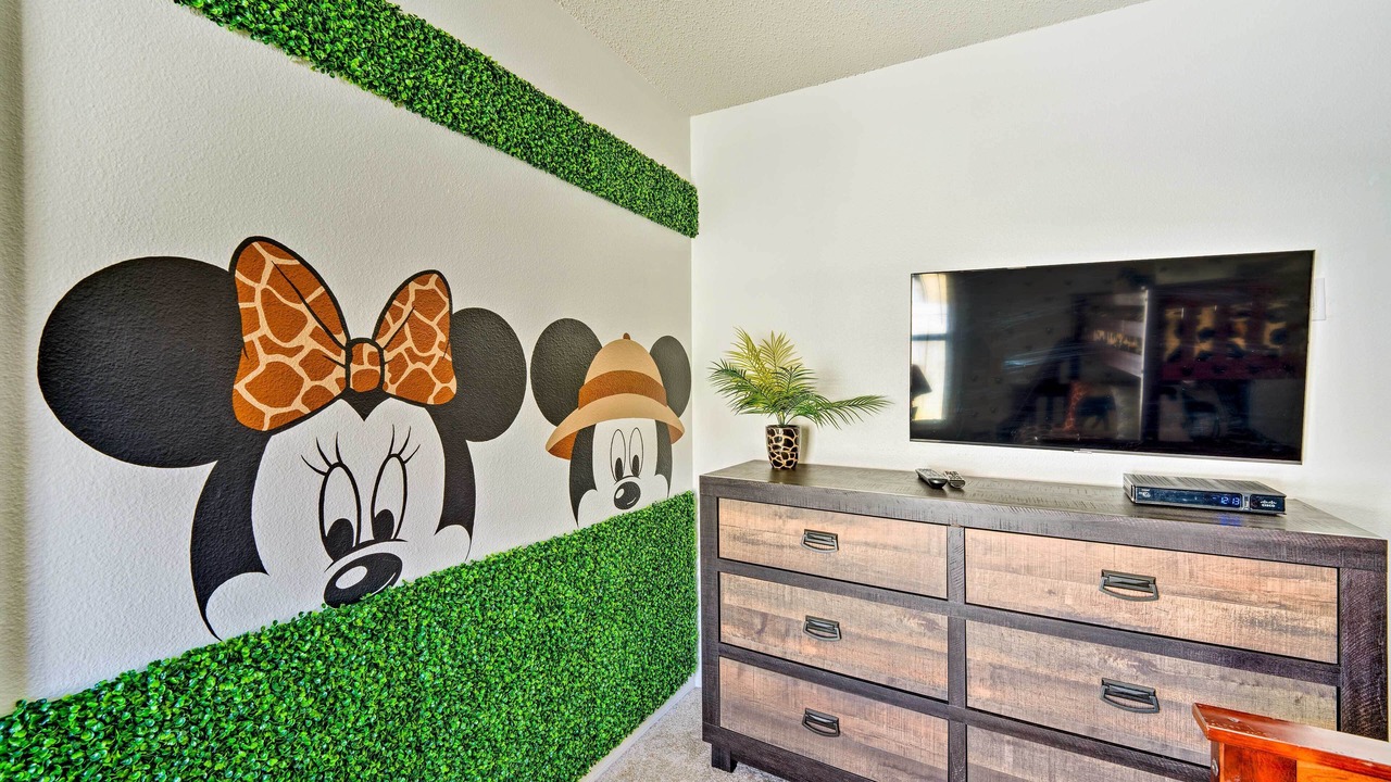 Photo of Others in Orange Tree