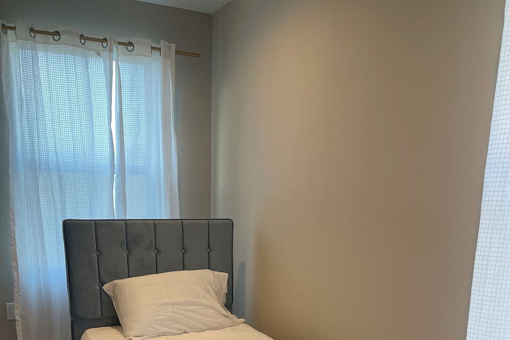 Photo of Bedroom in Orlando