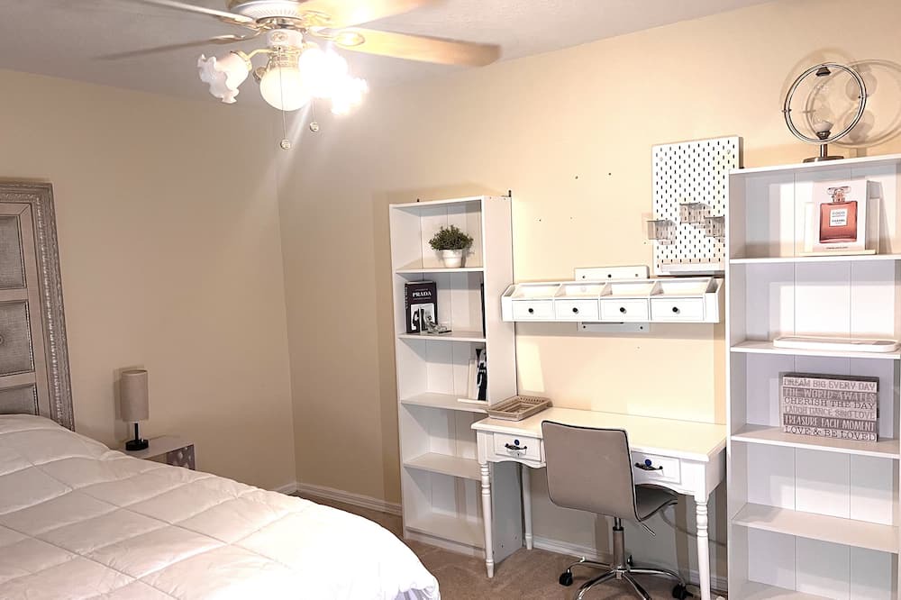 Photo of Bedroom in Ocoee