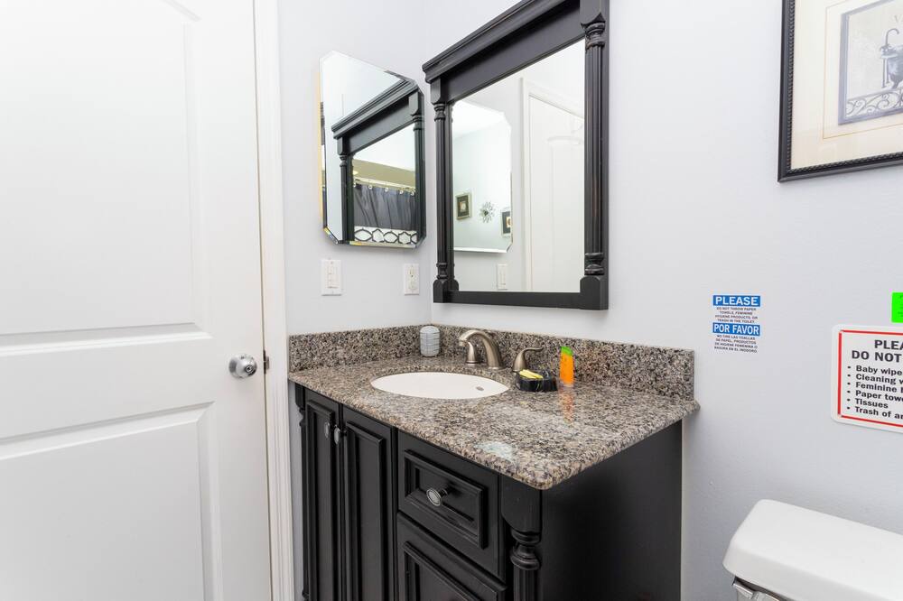 Photo of Bathroom in Indian Ridge