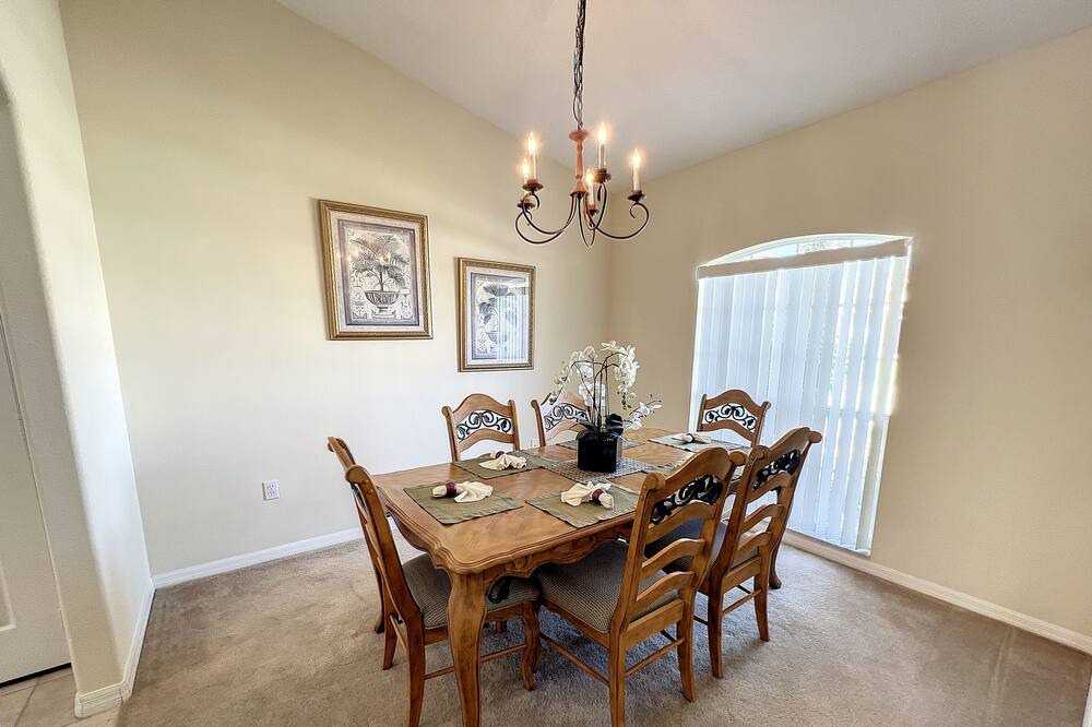 Photo of Livingroom in Tuscan Ridge