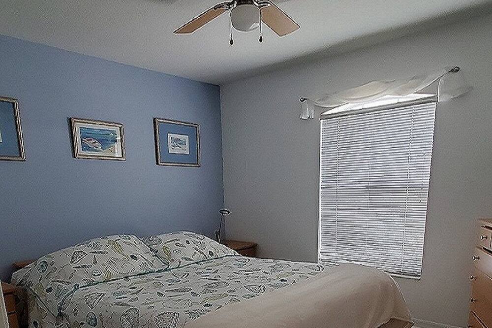 Photo of Bedroom in Lake Wilson Preserve