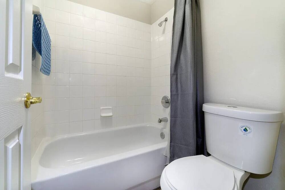Photo of Bathroom in Cumbrian Lakes
