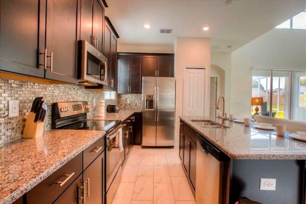 Photo of Kitchen in Davenport