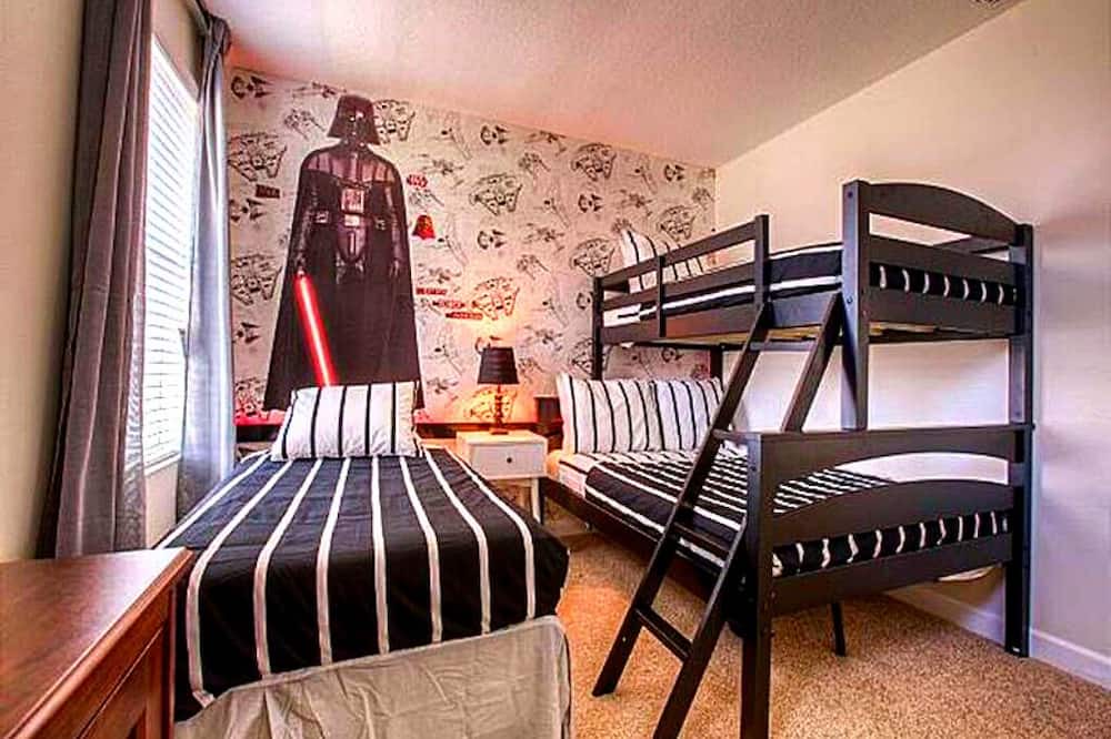 Photo of Bedroom in Davenport