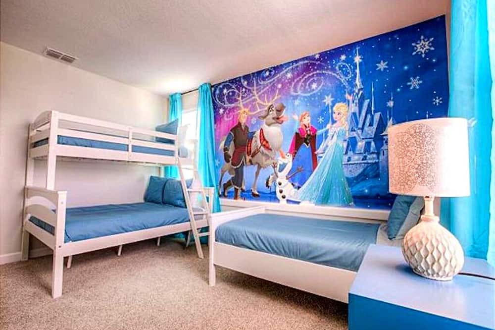Photo of Bedroom in Davenport
