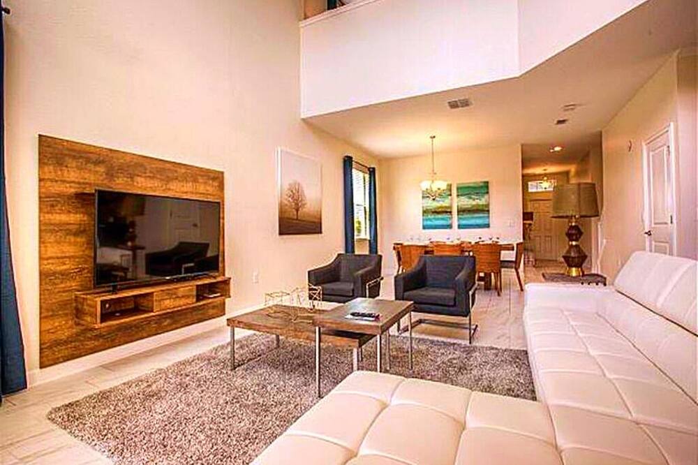 Photo of Livingroom in Davenport