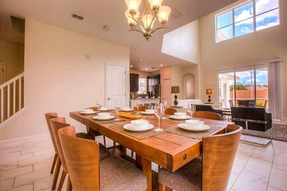 Photo of Kitchen in Davenport
