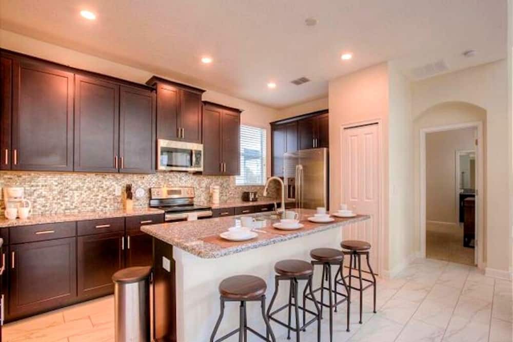 Photo of Kitchen in Davenport