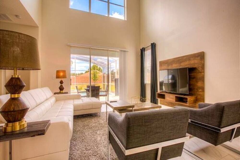 Photo of Livingroom in Davenport