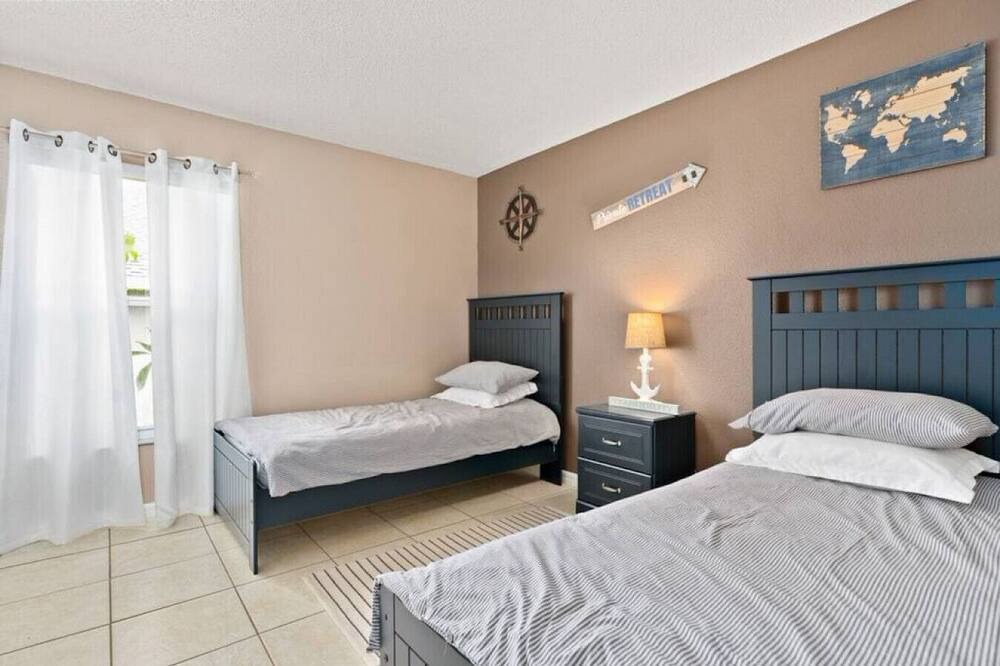 Photo of Others in Florida Pines