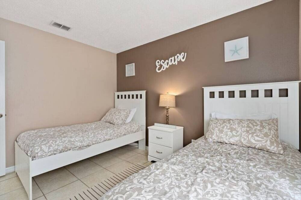 Photo of Others in Florida Pines