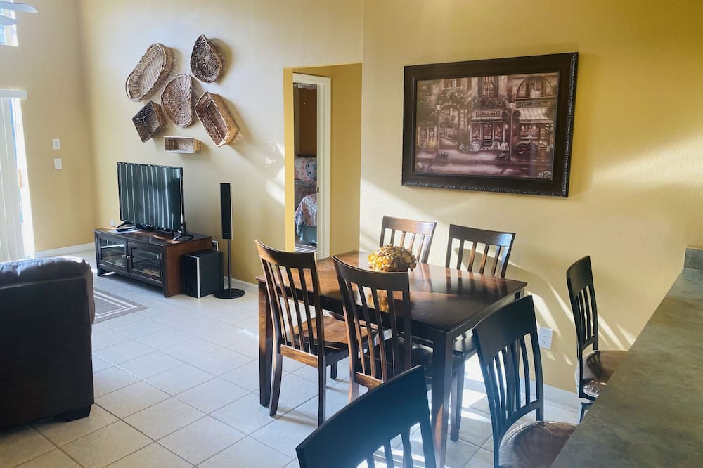 Photo of Livingroom in Loughman
