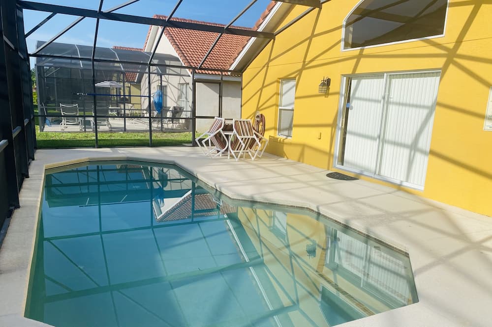 Photo of Outdoor in Loughman