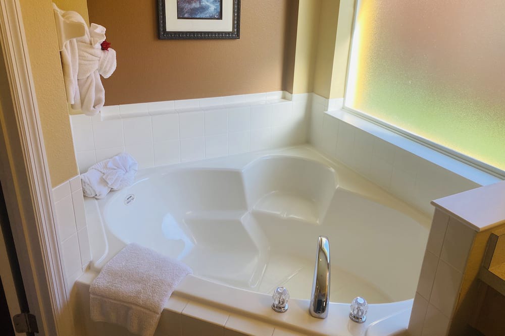 Photo of Bathroom in Loughman