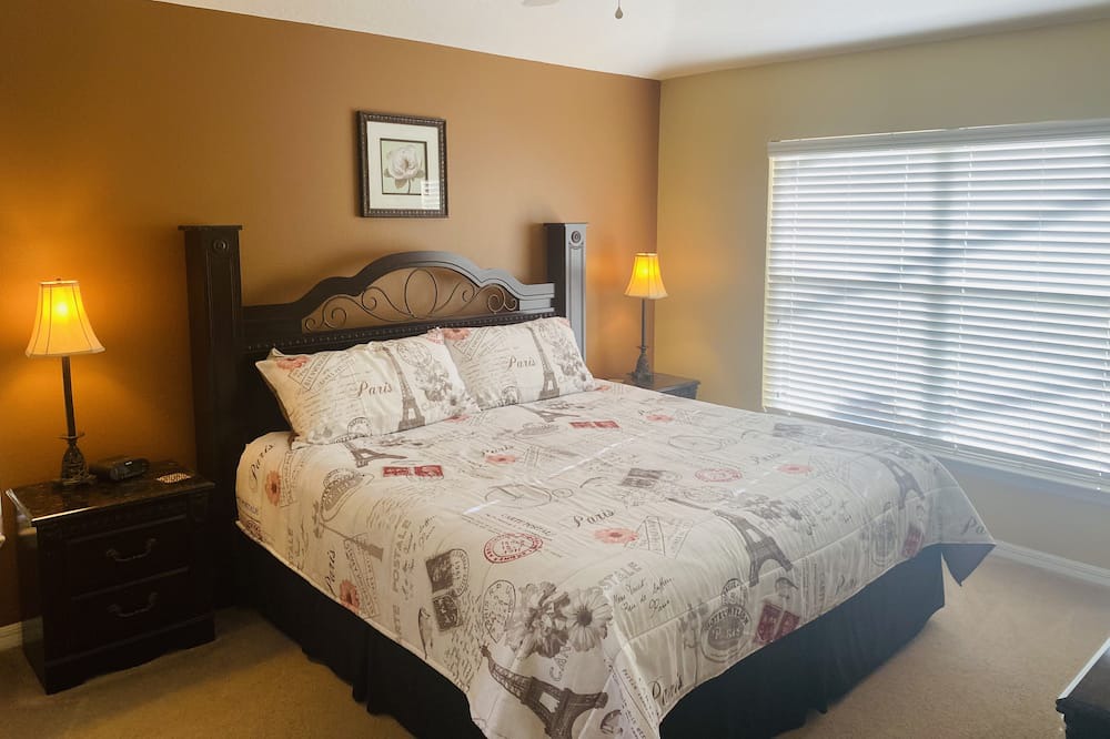 Photo of Bedroom in Loughman
