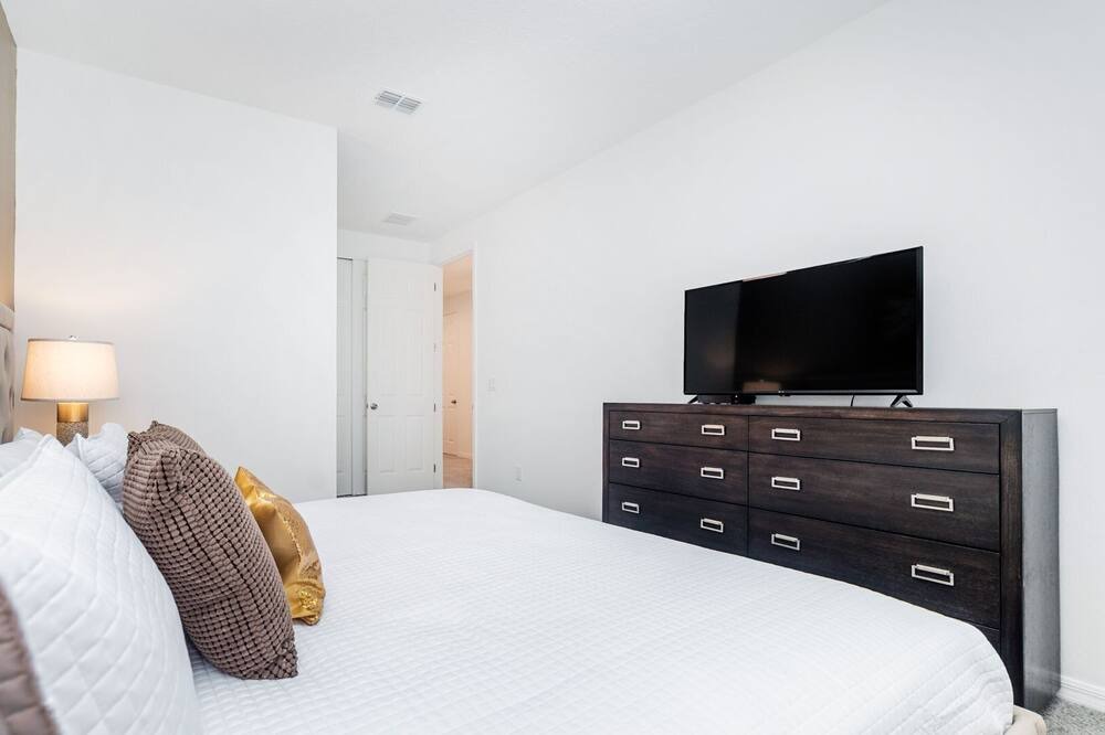 Photo of Bedroom in Southwest Orlando