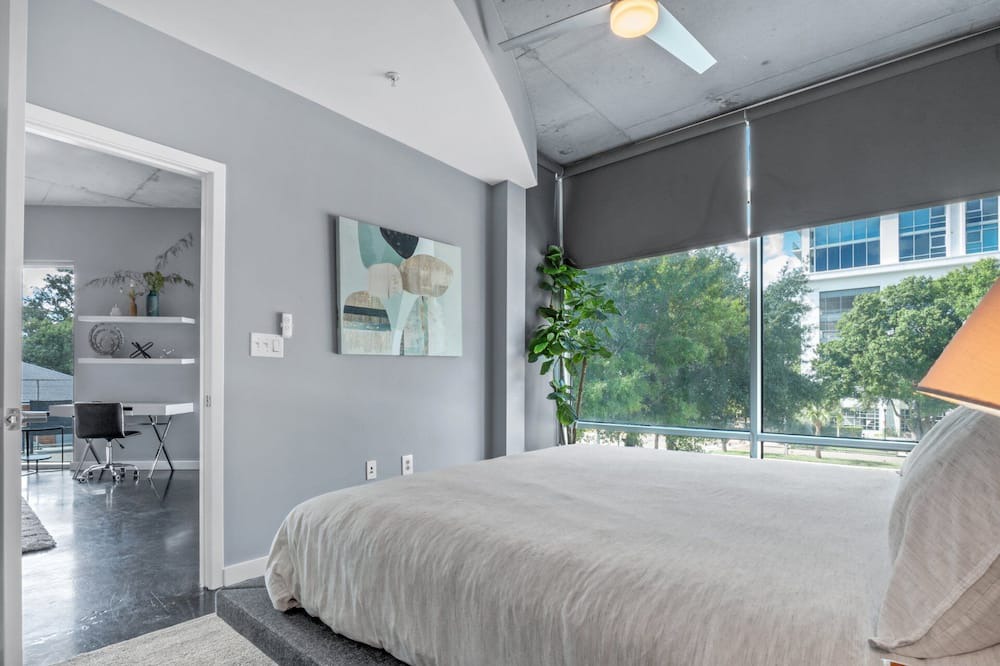 Photo of Bedroom in South Eola