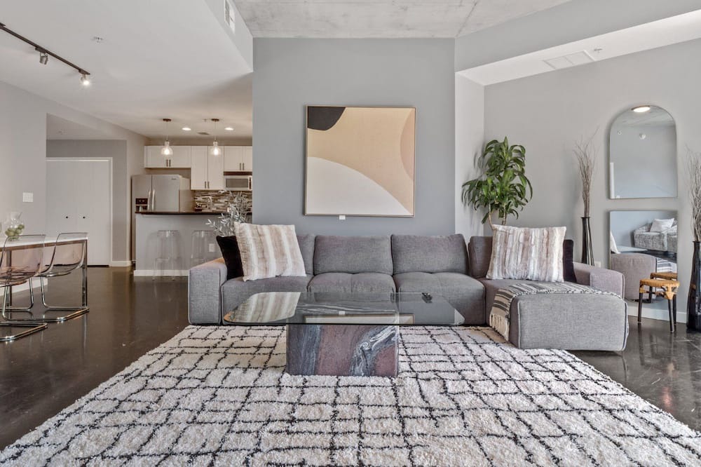 Photo of Livingroom in South Eola
