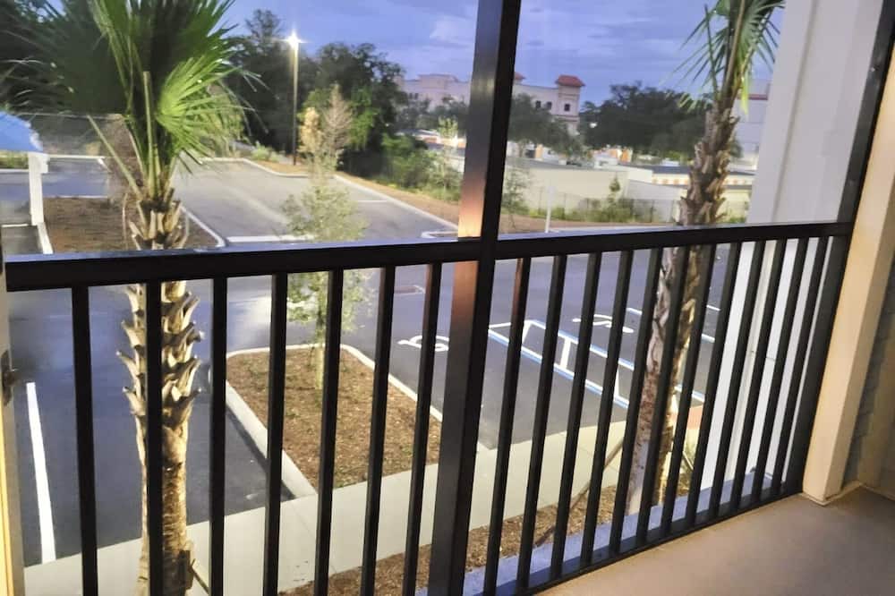 Photo of Patio Balcony in Kirkman North
