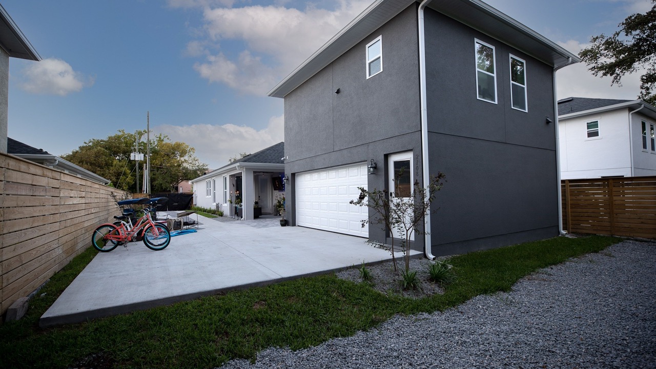 Photo of Outdoor in Colonialtown South