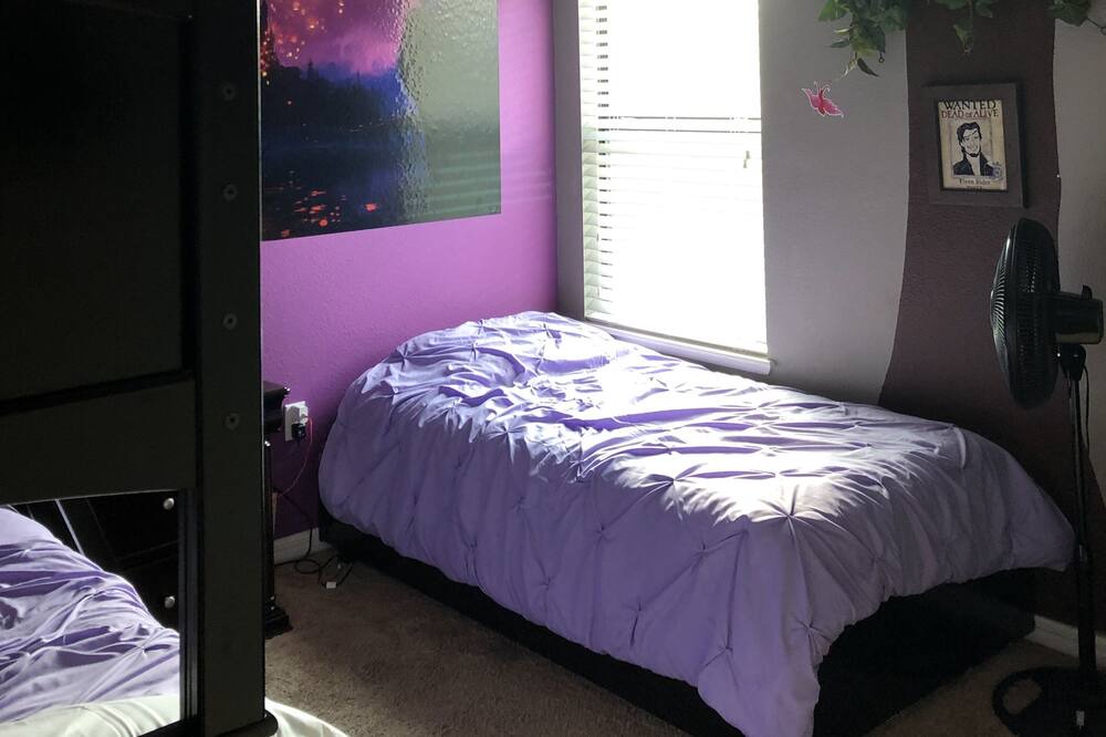 Photo of Bedroom in Cypress Pointe