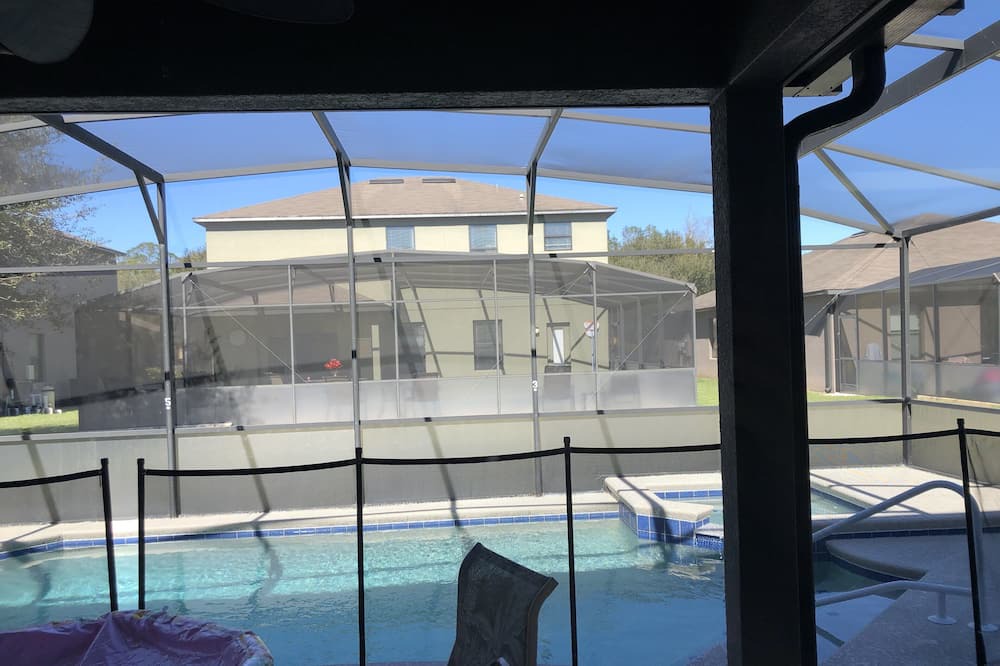 Photo of Outdoor in Cypress Pointe