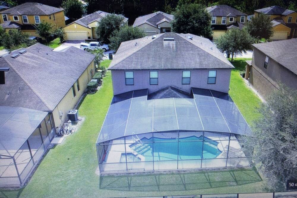 Photo of Outdoor in Cypress Pointe
