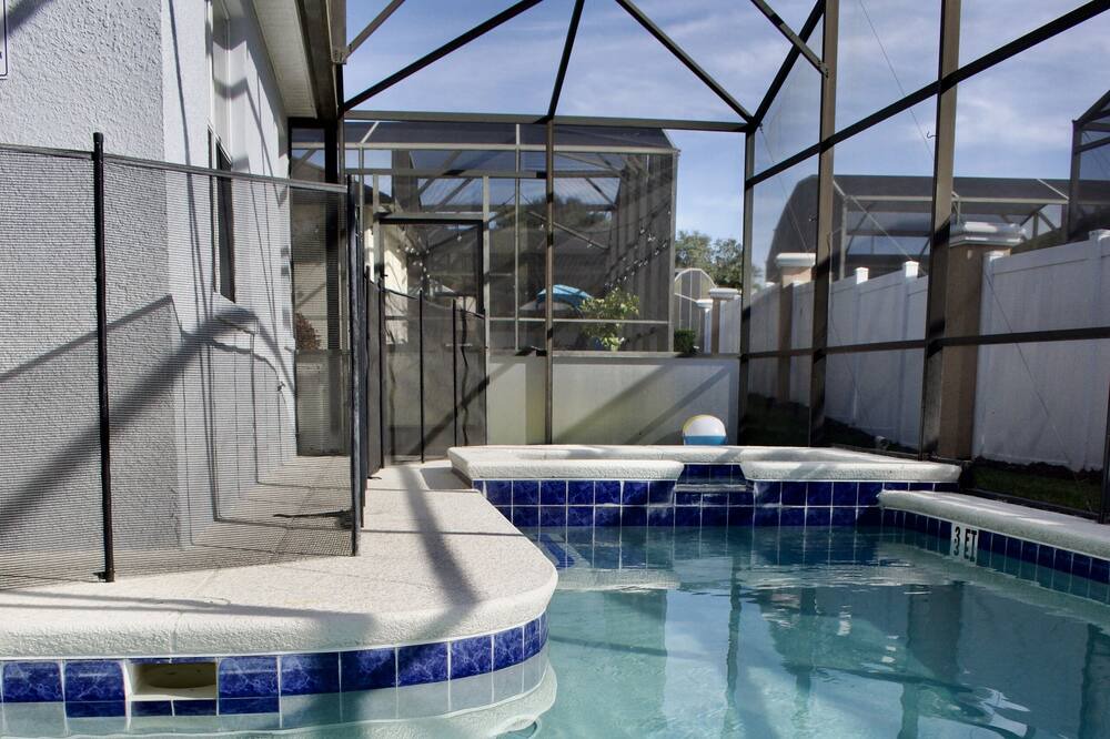 Photo of Outdoor in Calabay Parc
