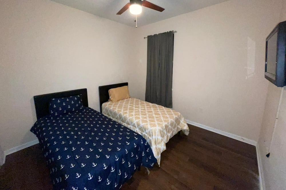 Photo of Bedroom in Davenport