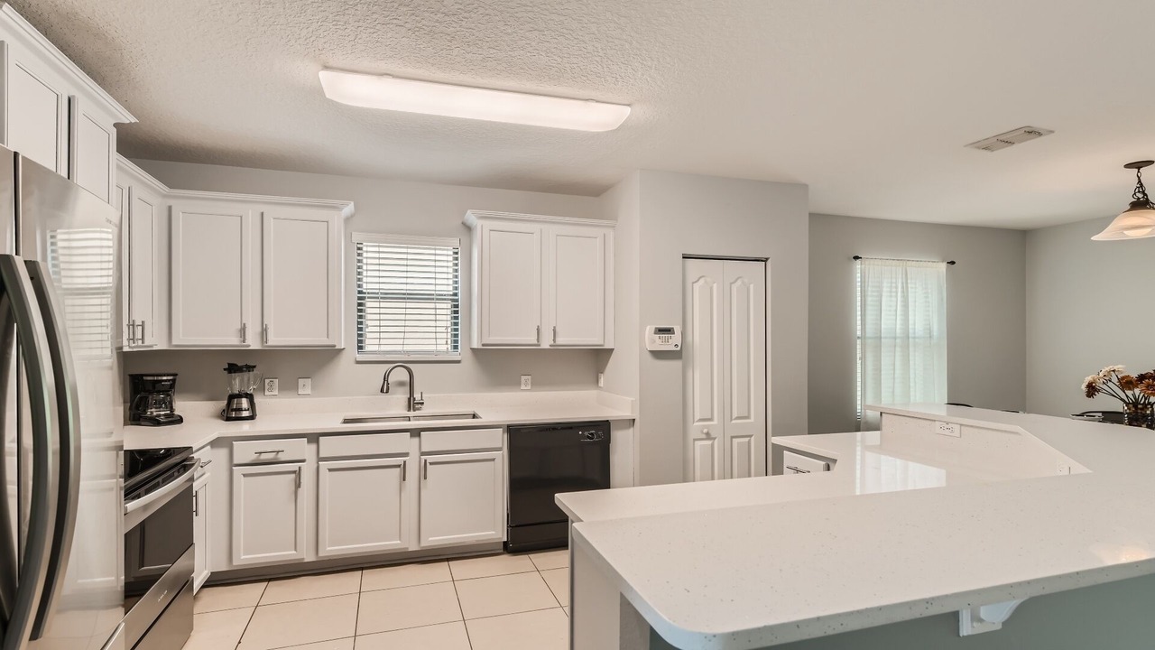 Photo of Kitchen in Cypress Pointe