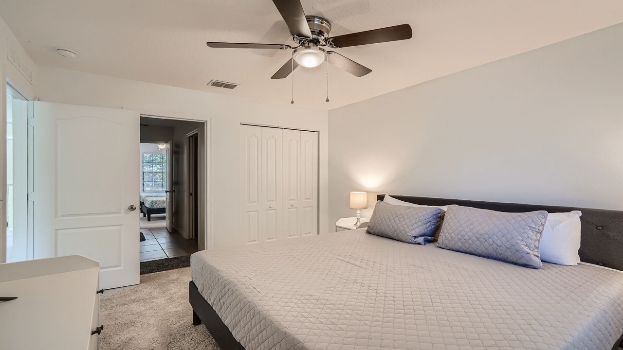 Photo of Bedroom in Cypress Pointe